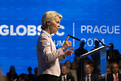 Von der Leyen: „Müssen unsere eigene Energie erzeugen“
– Prague, APA/AFP Von der Leyen: "Müssen unsere eigene Energie erzeugen"
- Prague, APA/AFP