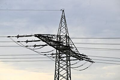 Industrie braucht immer mehr Strom
– Brauweiler, APA/dpa Industrie braucht immer mehr Strom
- Brauweiler, APA/dpa