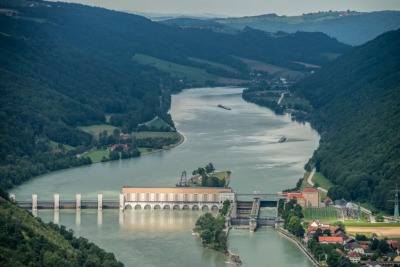 Das Donaukraftwerk Jochenstein an Grenze von Bayern zu Österreich
 - Untergriesbach, APA/DPA
